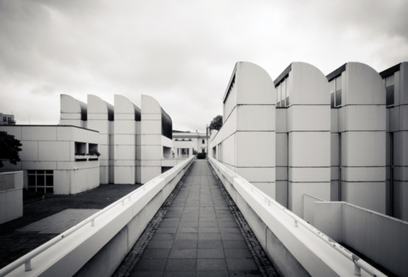 A Short Journey Into The World of Bauhaus | 