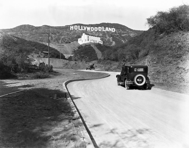 PR Stunt Turned National Monument - 1923 | Getty Images Photo by Underwood Archives