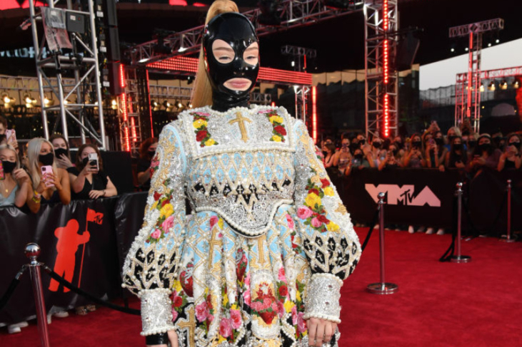 More Of The Most Daring Mtv Vma Fashion Looks Of All Time 