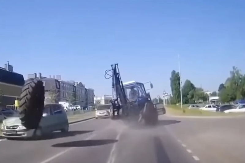 Hilarious Tractor Fails You Won't Be Able to Forget: Part 2