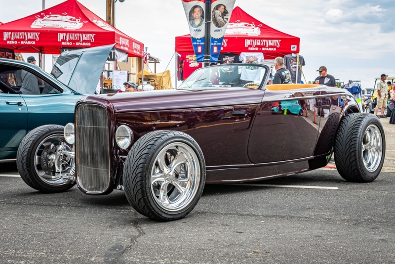 Leno ‘32 Bowtie Deuce Roadster | Alamy Stock Photo