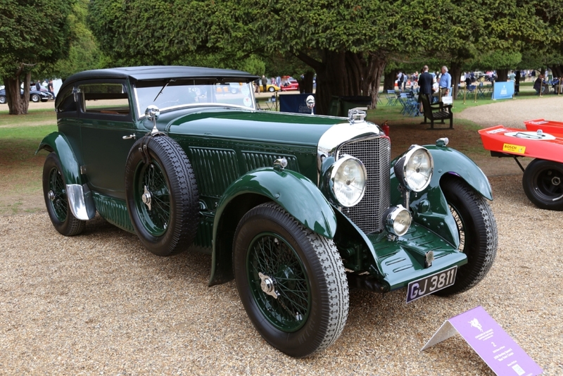 Bentley GJ 400 | Alamy Stock Photo