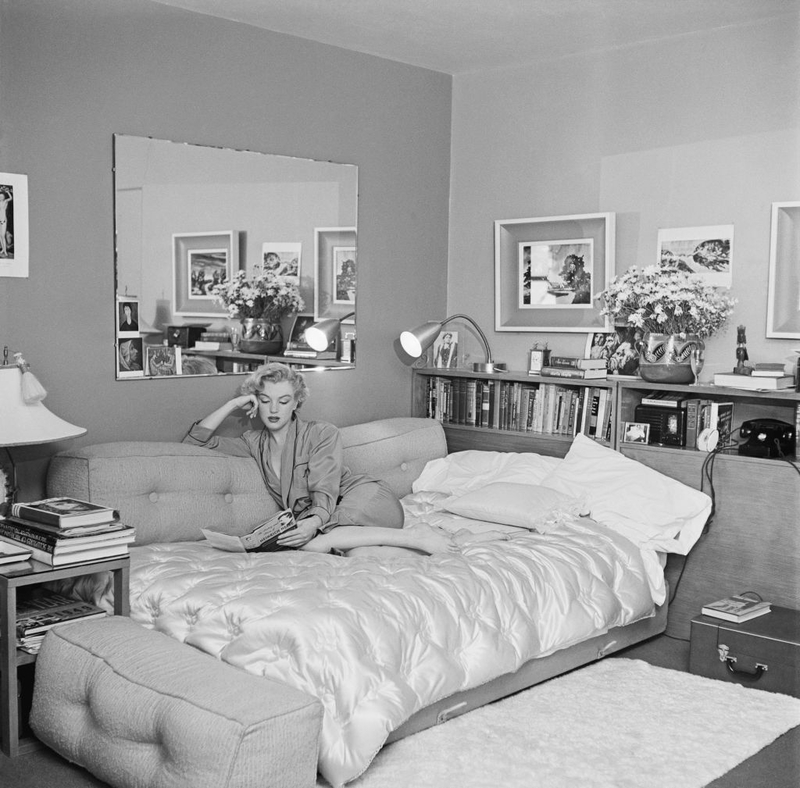 A Beautiful Bookworm | Getty Images Photo by Archive Photos