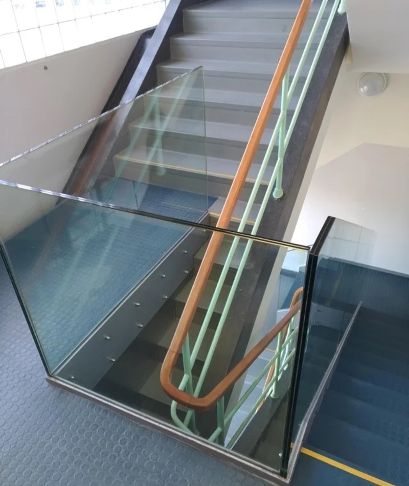 Las escaleras existenciales | Reddit.com/adynako