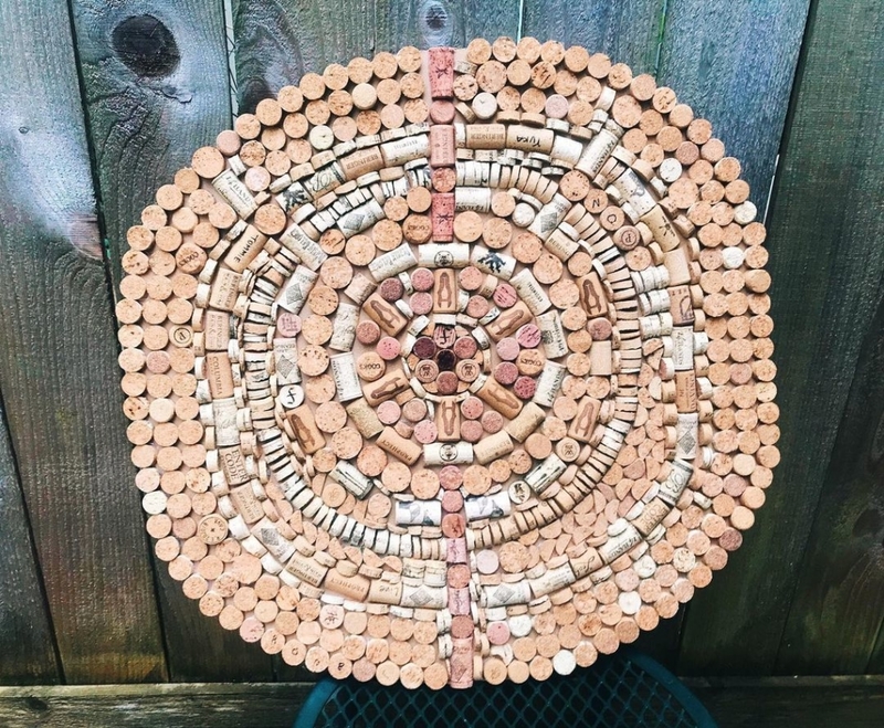 Glue Your Wine Corks | Instagram/@marketeeringgroup