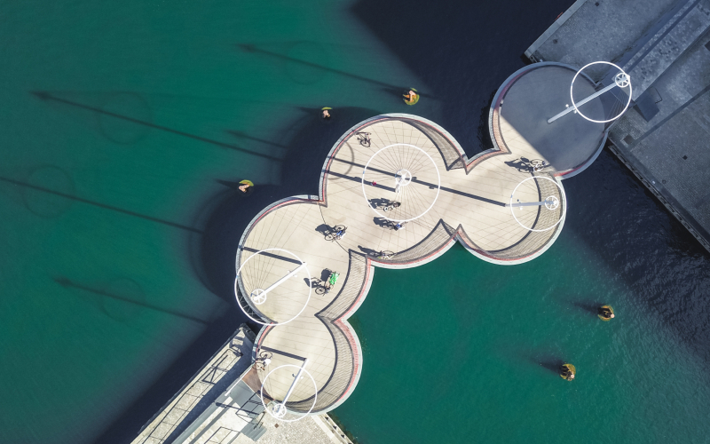 When Architecture and Water Meet | Getty Images Photo by Lingxiao Xie