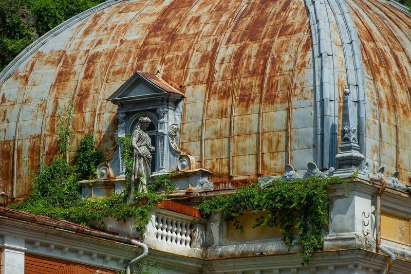 An Abandoned Spa in Romania | Alamy Stock Photo by Erik Peterson