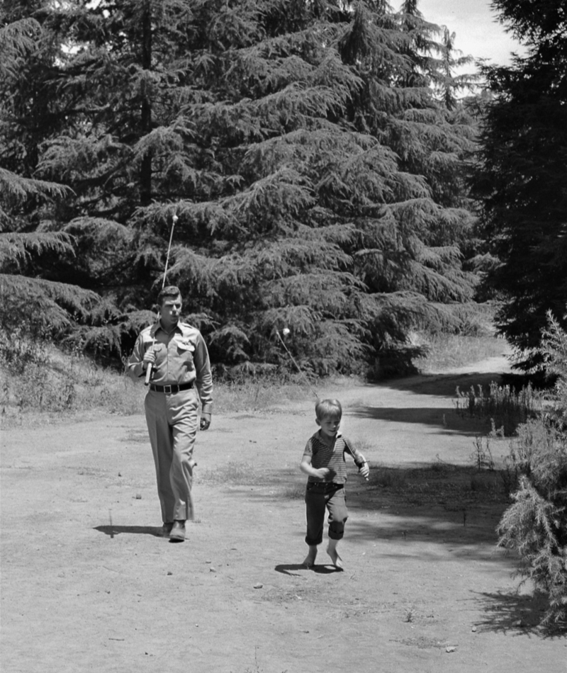 Griffith Paid Homage To His Real Father In The Intro | Getty Images Photo by CBS Photo Archive