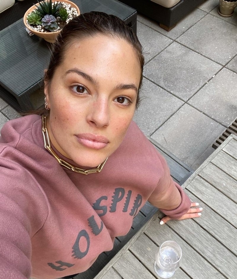 Ashley Graham - Estas celebridades se ven impresionantes sin maquillaje