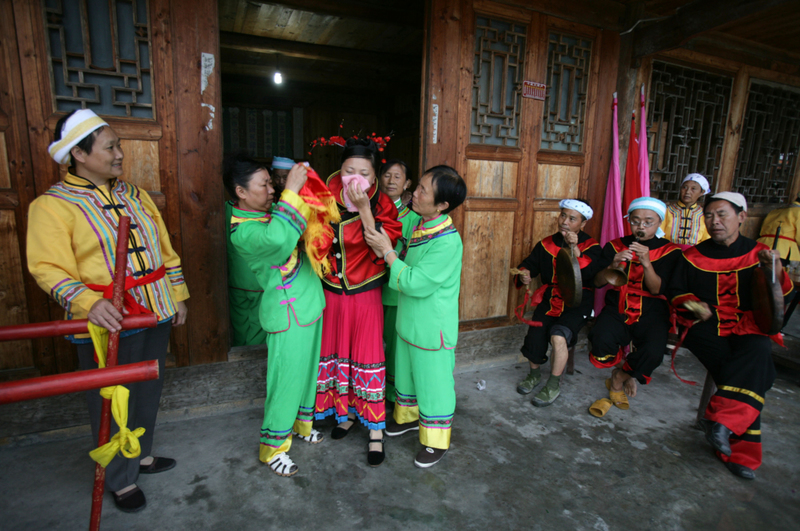 For a Tujia Bride, Crying Is a Chore | Getty Images Photo by China Photos