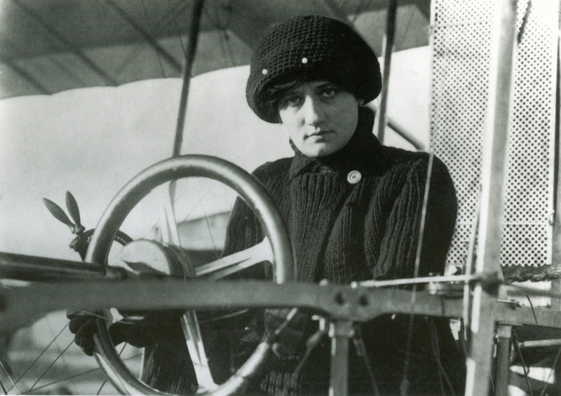 The Baroness of Flight | Alamy Stock Photo by Photo Researchers/Science History Images