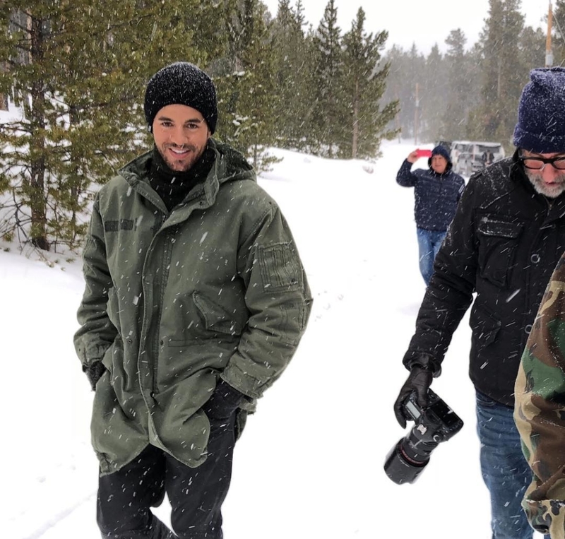 Skinny Skiing | Instagram/@enriqueiglesias