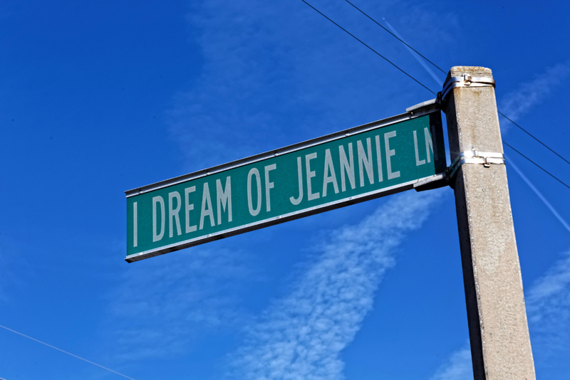 Florida Shows Love To Jeannie | Alamy Stock Photo