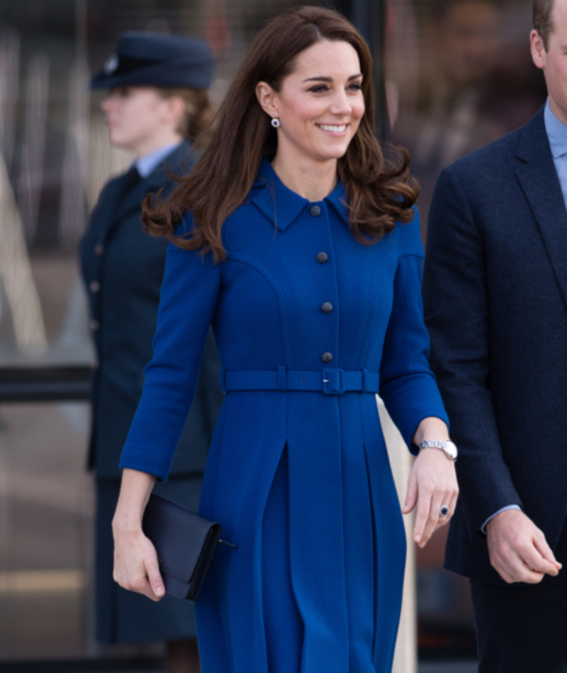 Vestido azul de Eponine London - Noviembre de 2018 | Getty Images Photo by Samir Hussein/WireImage