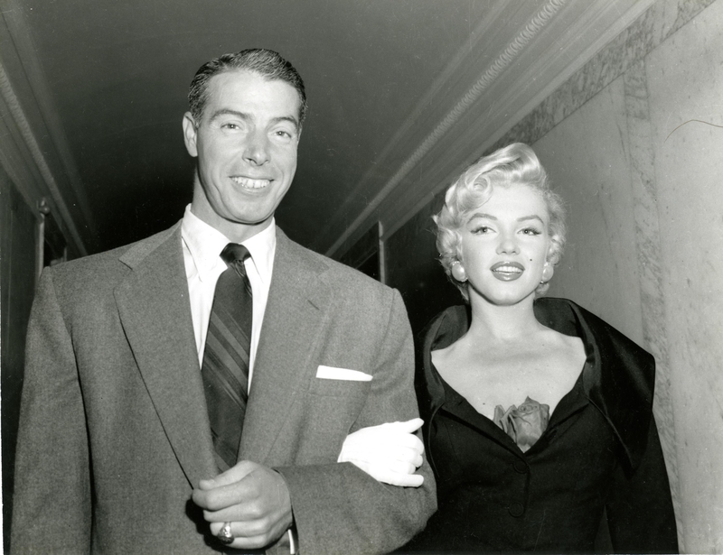 Baseball player Joe DiMaggio at Marilyn Monroe funeral Stock Photo - Alamy