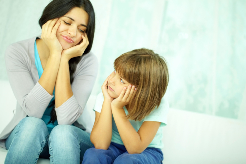 Dinge, die man tun sollte, bevor man ein neues Kindermädchen einstellt | Alamy Stock Photo