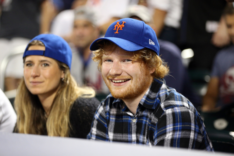 Ed Sheeran und Cherry Seaborn | Alamy Stock Photo by Hoo-Me/Storms Media Group 