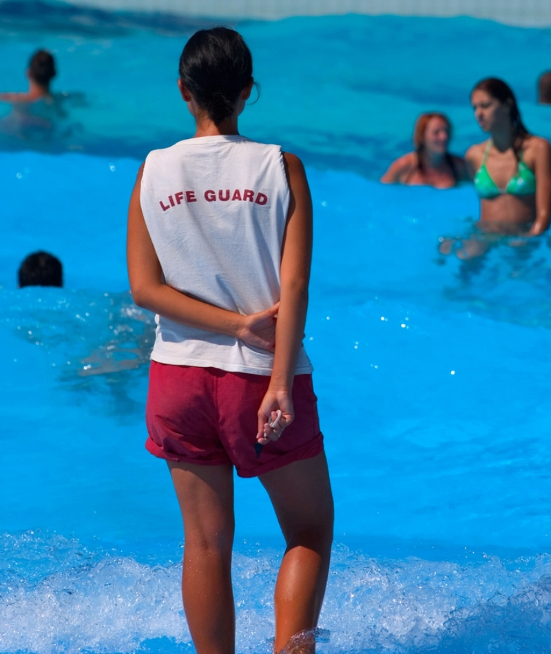 Woman Claims She Was Told To Leave Water Park Because Her Bikini Bottoms  Were Too Small – Consumerist