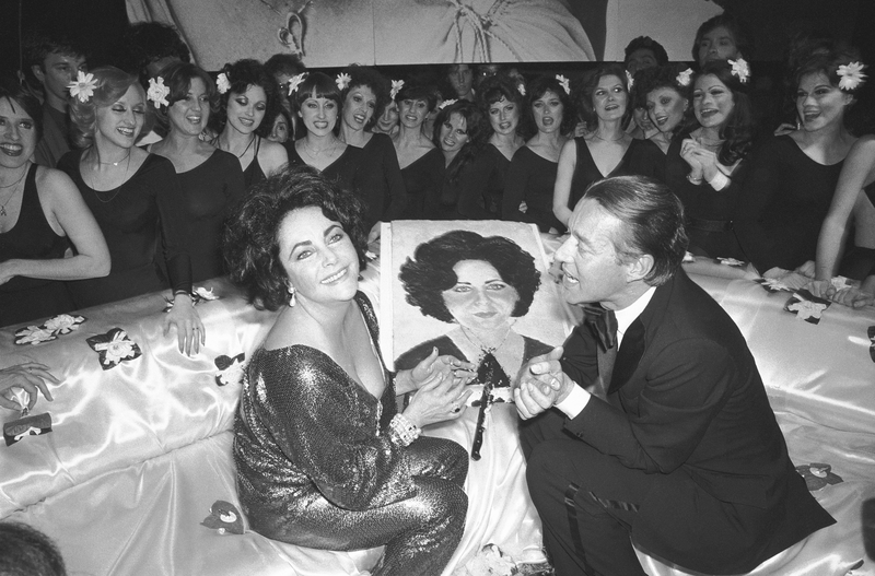 Elizabeth Taylor a Célébré Son 46e Anniversaire au Studio 54 | Getty Images Photo by Bettmann