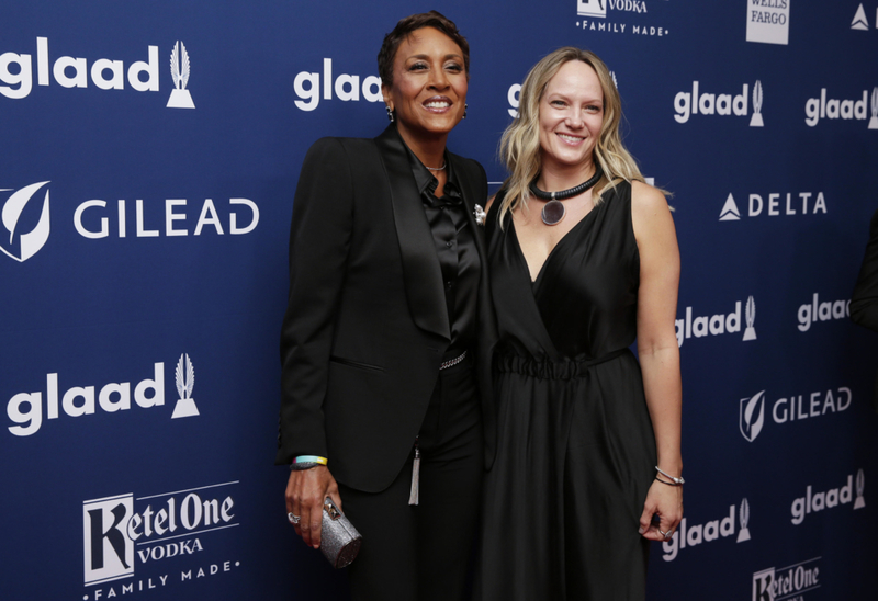 Amber Laign & Robin Roberts | Alamy Stock Photo by John Angelillo/UPI