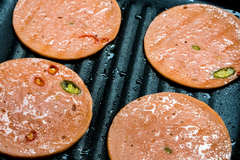 Fried Bologna | Alamy Stock Photo by Satakorn Sukontakajonkul 