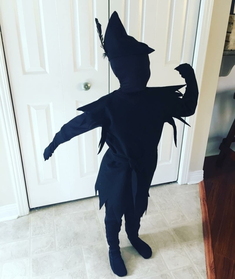 A Very Unique Peter Pan Costume | Imgur.com/4IUKbQu