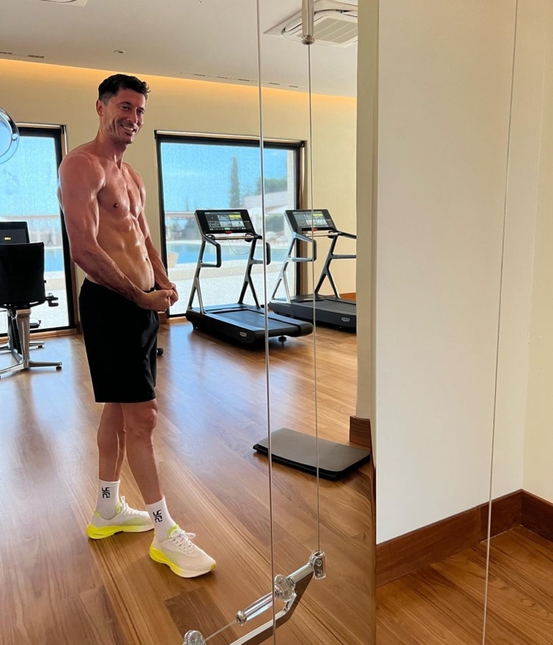 Robert Lewandowski - Fußball | Instagram/@_rl9