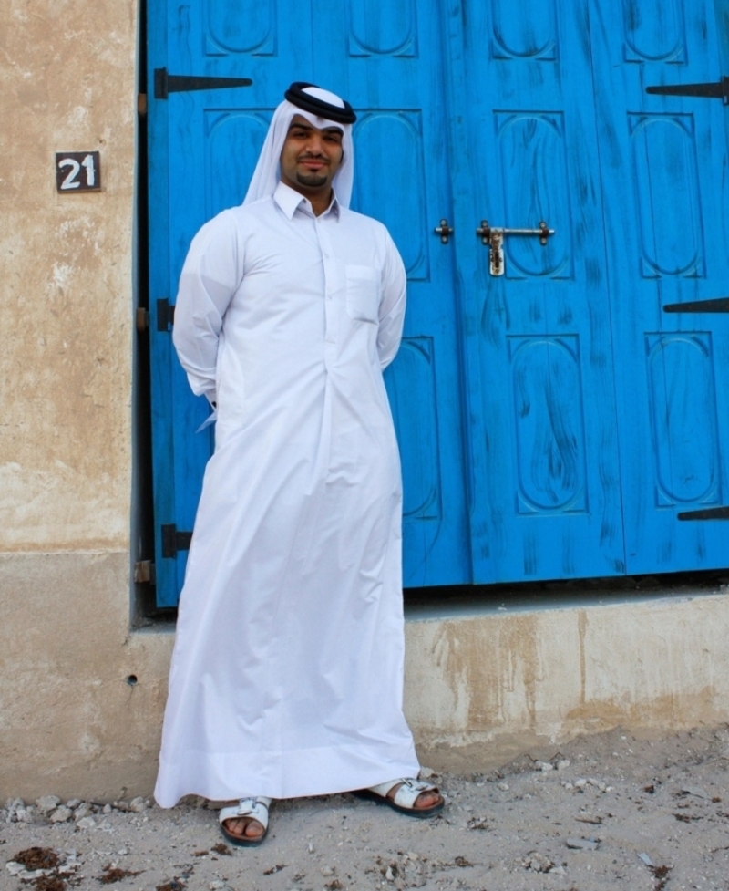 Qué visten los hombres qataríes | Alamy Stock Photo