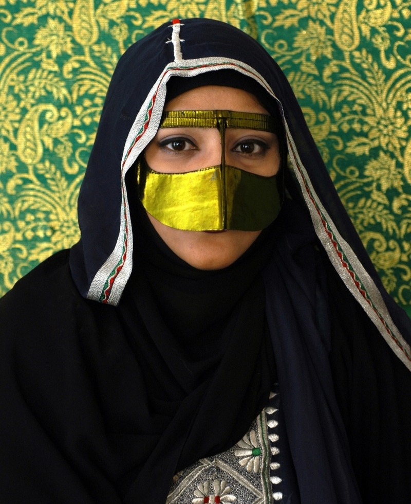Traditionelle Kleidung für die katarische Frau | Alamy Stock Photo