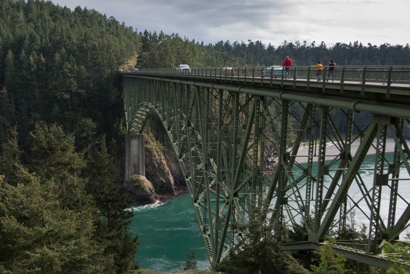 Puente de Deception Pass, estado de Washington, Estados Unidos | Alamy Stock Photo by Keith Levit