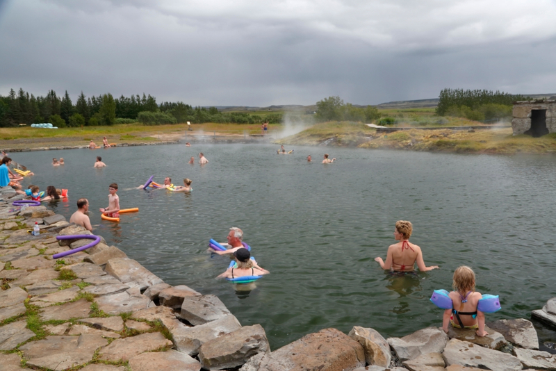 So viele Schwimmbäder | Alamy Stock Photo by KEVIN ELSBY