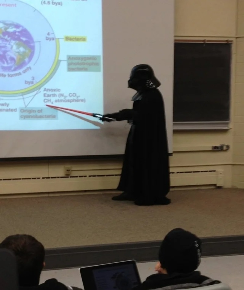 Darth Teacher | Reddit.com/Tredid