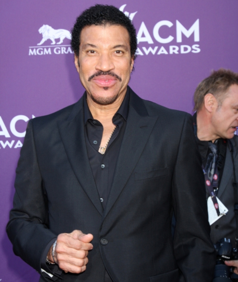 Lionel Ritchie tiene una licenciatura en economía | Shutterstock