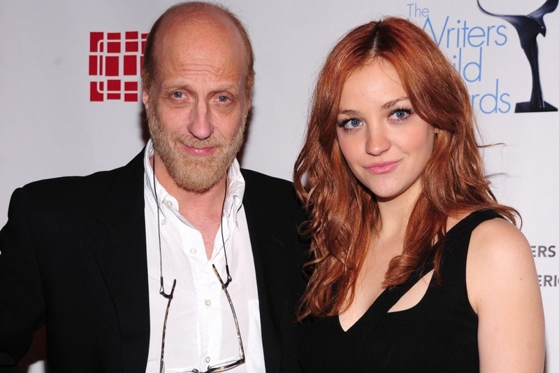 Chris Elliott & Abby Elliott | Alamy Stock Photo by Gregorio T. Binuya/Everett Collection