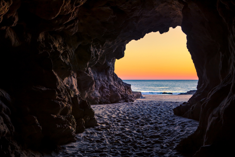 N'allez jamais dans une grotte pendant la pleine ou la nouvelle lune | Getty Images Photo by Gary Kavanagh