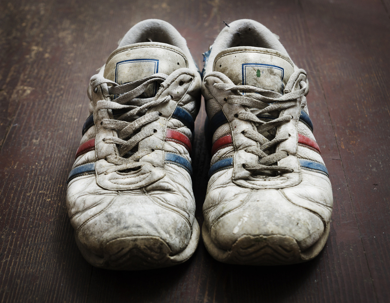 Fini les baskets qui sentent mauvais | Shutterstock Photo by Hitdelight