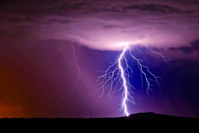 If Metal Objects Start to Vibrate | Alamy Stock Photo by RooM the Agency/DeepDesertPhoto