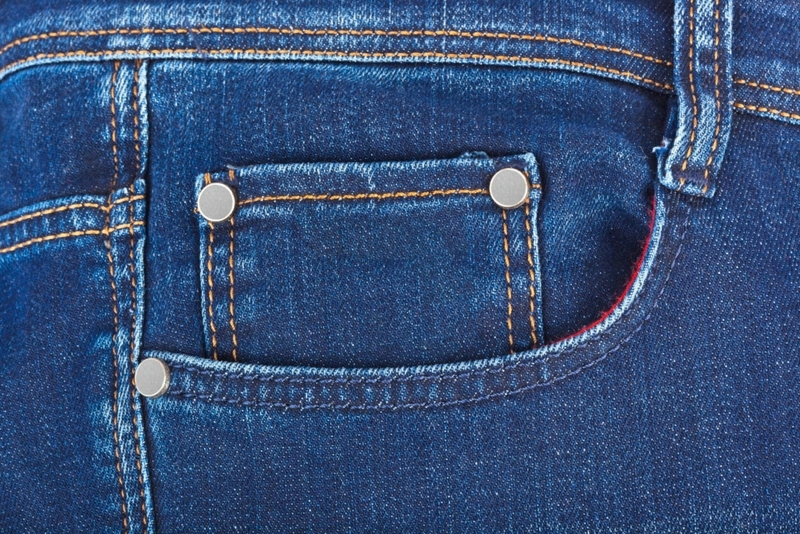 O Quinto Bolso Do Seu Jeans | Shutterstock
