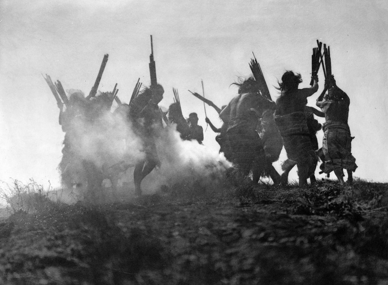 La Danza Del Eclipse Kwakwaka'wakw | Alamy Stock Photo by World History Archive