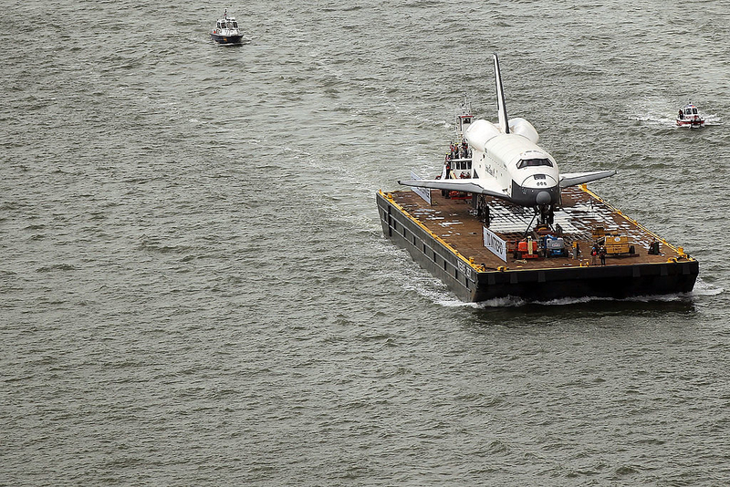 RAUMSCHIFF AM MEER | Getty Images Photo by Spencer Platt