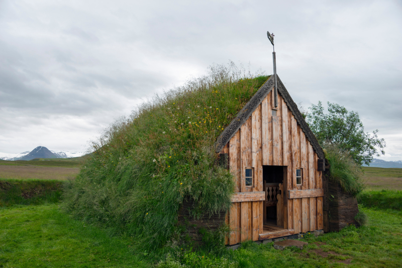 La plus vieille église d’Islande | Alamy Stock Photo by Frauke Scholz/imageBROKER.com GmbH & Co. KG