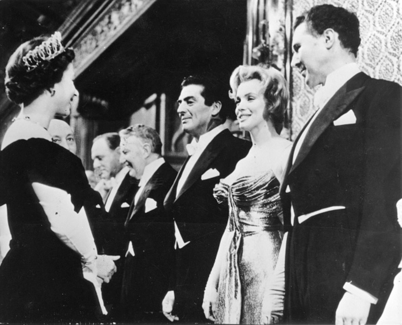 La royauté hollywoodienne rencontre la vraie royauté (1956) | Getty Images Photo by ullstein bild