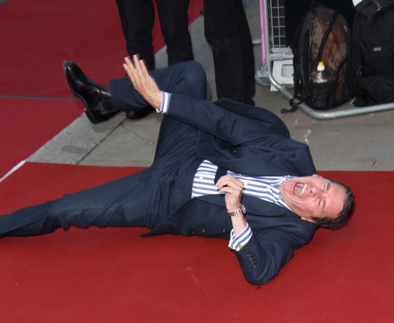 Jools Holland Corre Por Aí | Getty Images Photo by Mike Marsland