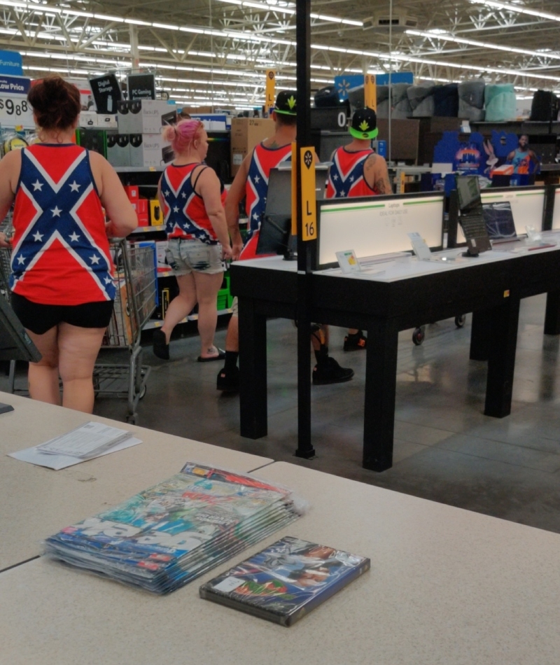 La próxima guerra civil empezará en Walmart | Reddit.com/Porous7