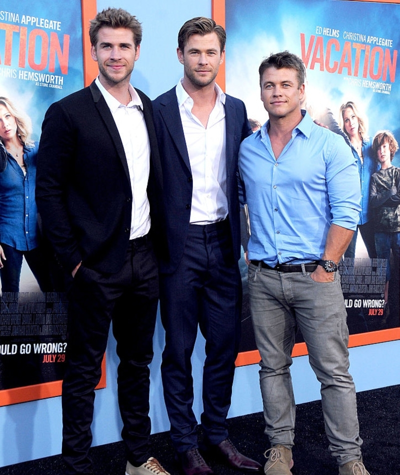 Chris Hemsworth mit seinen Brüdern Liam und Luke | Getty Images Photo by Barry King