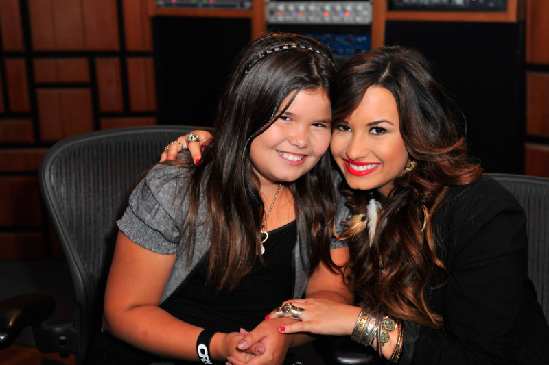 Demi Lovato mit ihrer jüngeren Schwester Madison De La Garza | Getty Images Photo by Alberto E. Rodriguez