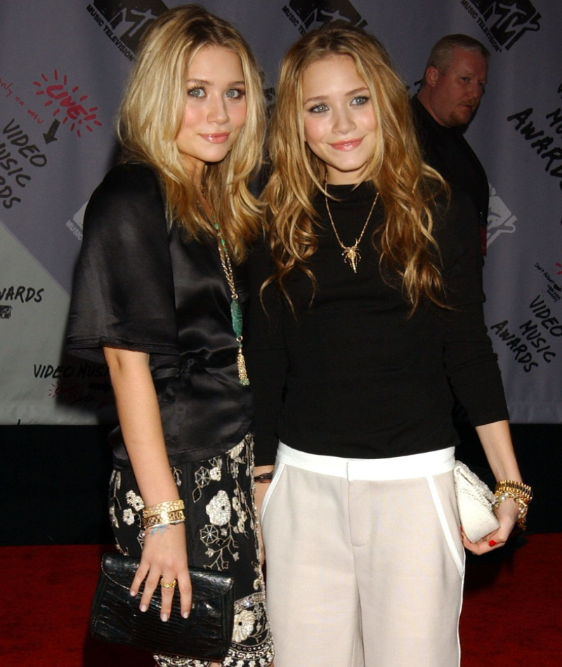 Ashley and Mary-Kate Olsen, 2003 | Alamy Stock Photo