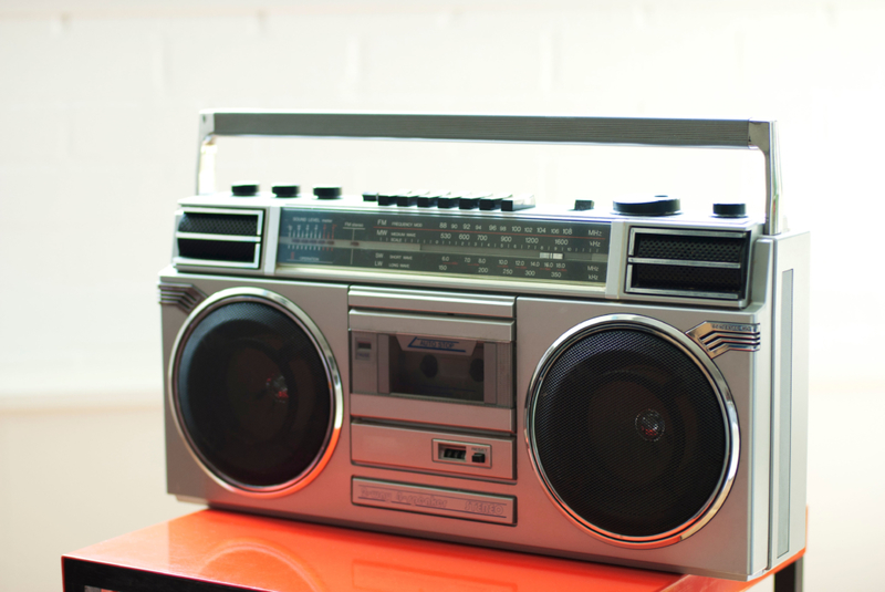 Ghettoblaster aus den 1980er Jahren | Alamy Stock Photo by JAMES LANGE