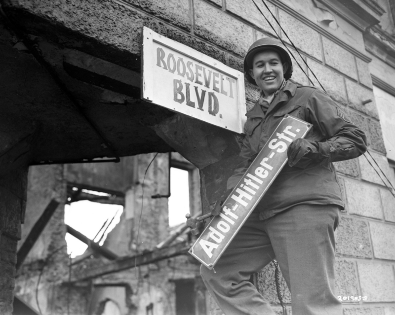 Deutschland ist frei | Alamy Stock Photo by World History Archive