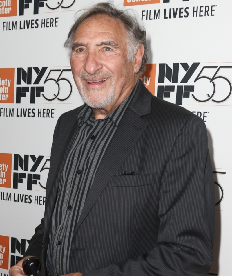 Judd Hirsch como Alfred Hofstadter — Agora | Shutterstock Photo by Debby Wong